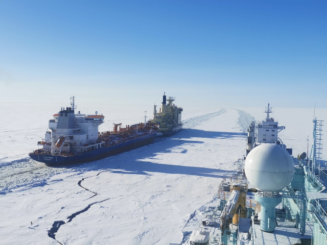 Руководство по оценке пригодности судна к буксировке вплотную за ледоколом arctic.jpg
